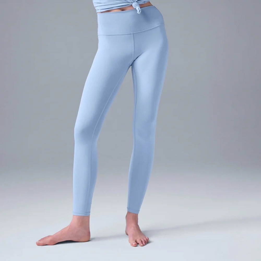 Alo yoga seashell blue set 7/8 airlift leggings (Xs) & sports bra (s) like NEW